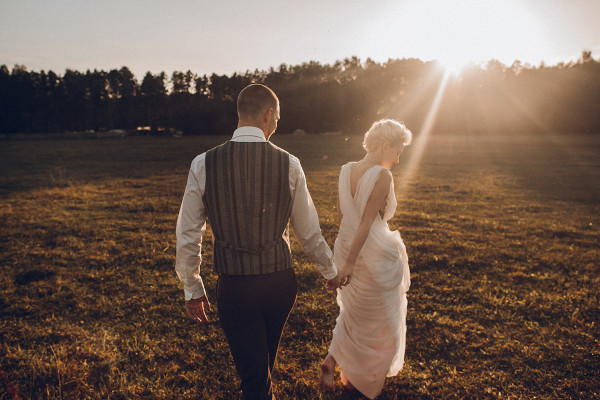 Осенняя свадьба с сухоцветами, льном и прогулками