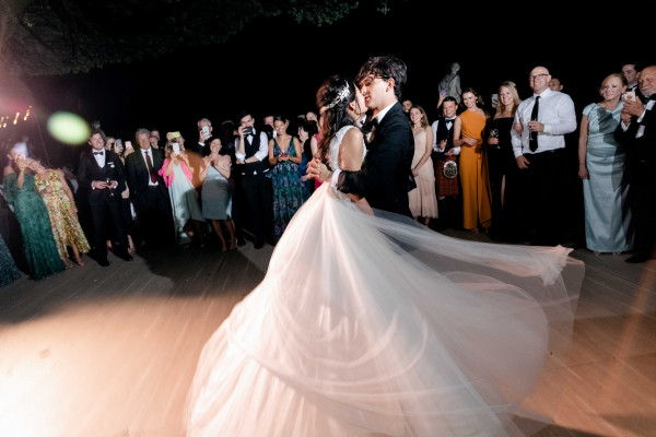 Свадебный ужин на берегу Комо в окружении