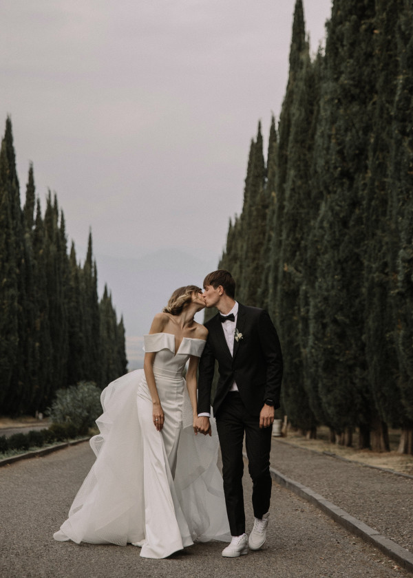 Уютная свадьба в зеленых садах Грузии