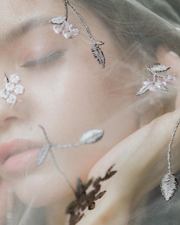 Свадебные платья цвета лаванды