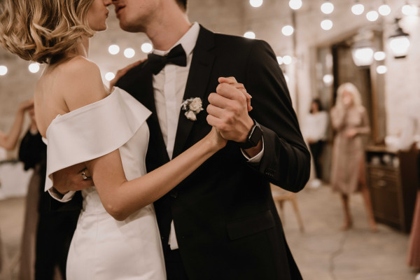 Уютная свадьба в зеленых садах Грузии