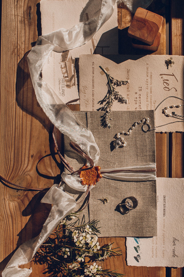 Осенняя свадьба с сухоцветами, льном и прогулками