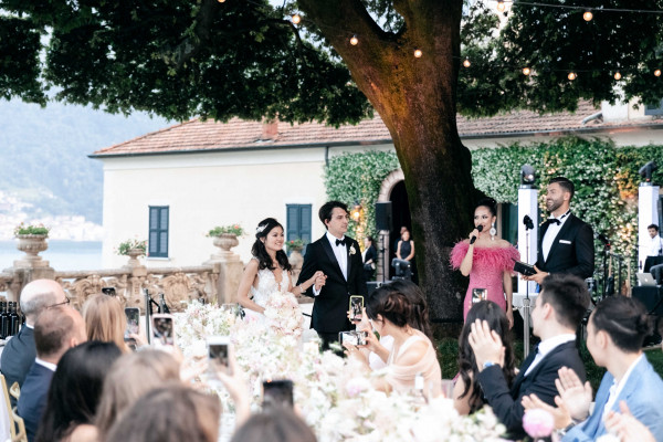 Свадебный ужин на берегу Комо в окружении