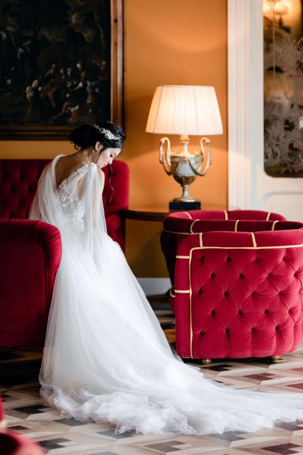 Свадебный ужин на берегу Комо в окружении