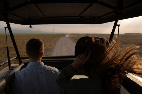 Свадьба в Африке c зебрами, жирафами и