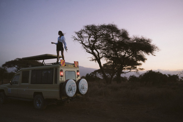 Свадьба в Африке c зебрами, жирафами и