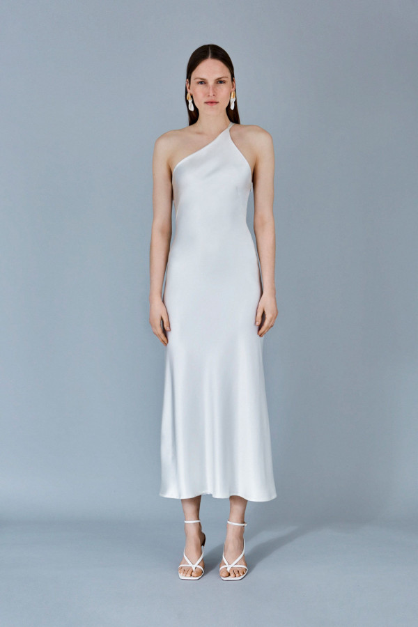 Galvan Bridal 2021 — минимализм, асимметрия и