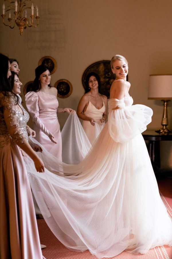 Невероятно нежная камерная свадьба в Италии