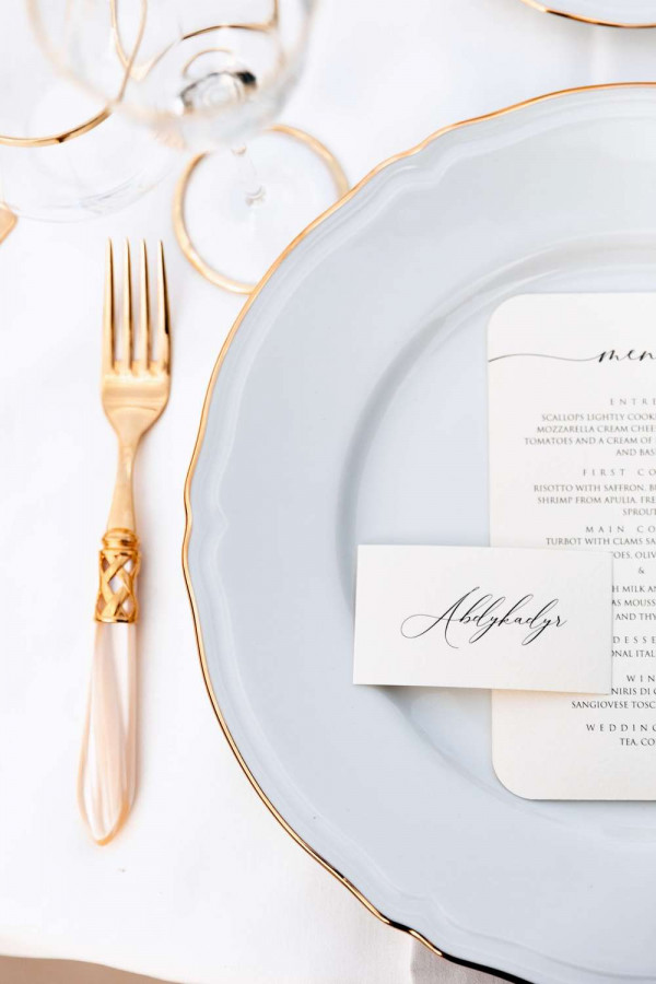 Свадебный ужин на берегу Комо в окружении