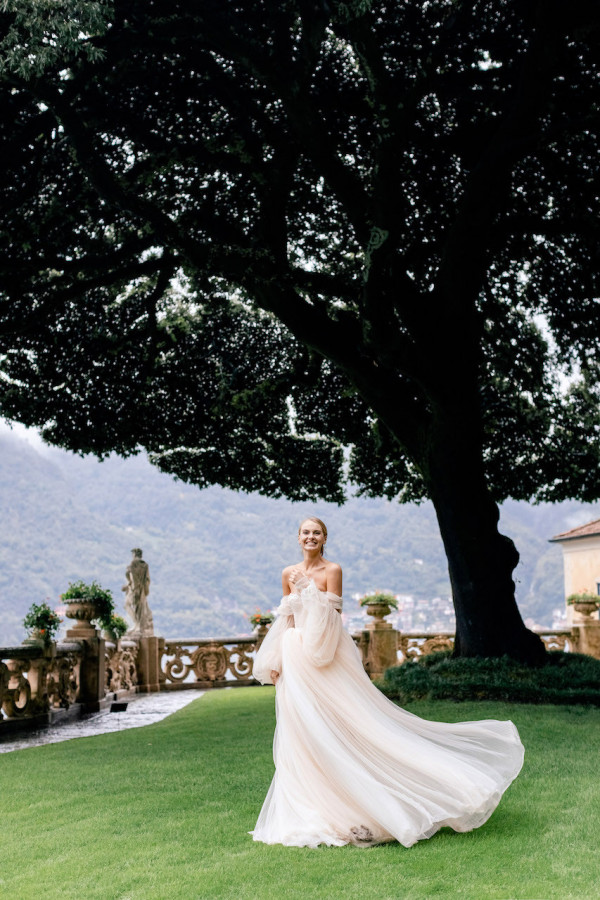 Невероятно нежная камерная свадьба в Италии