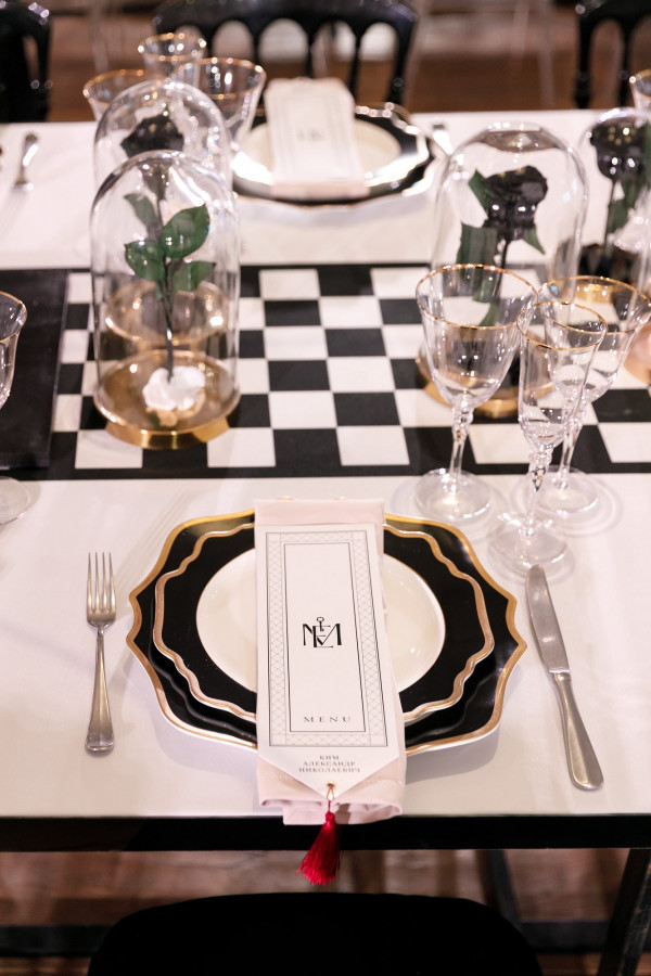 «Сюрреалистическая» свадьба, вдохновленная Сальвадором Дали