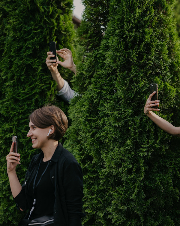 Летняя свадьба с утром невесты посреди озера