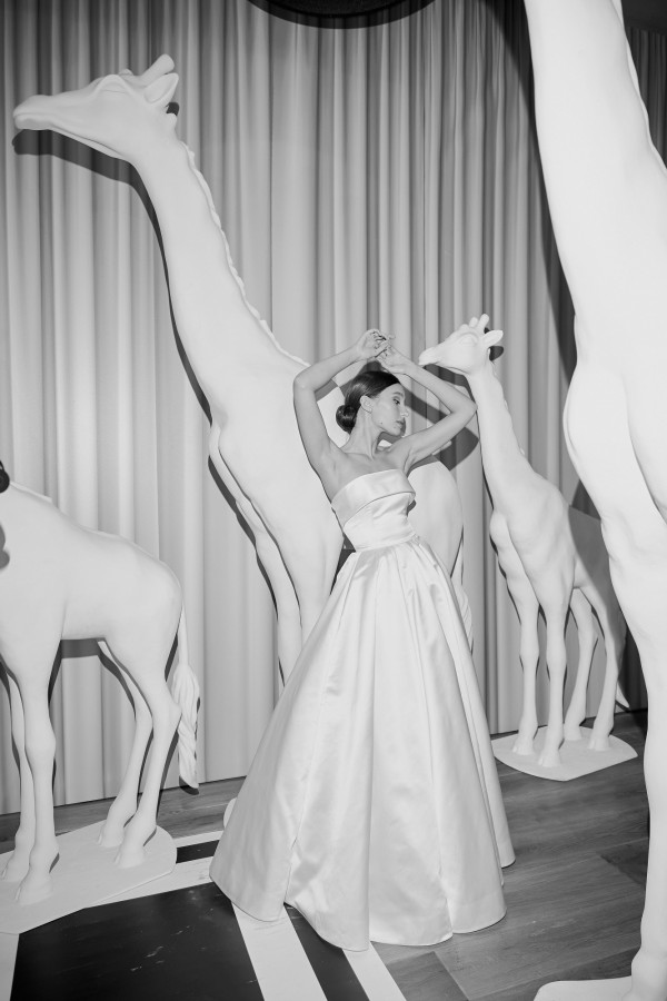 «Сюрреалистическая» свадьба, вдохновленная Сальвадором Дали