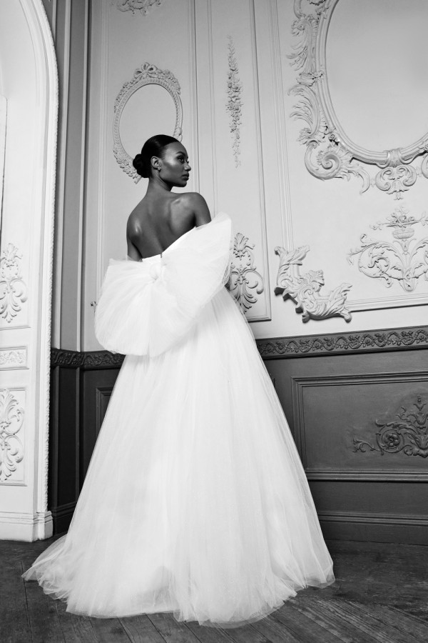 Сатин, шифон, органза и винтажные элементы в