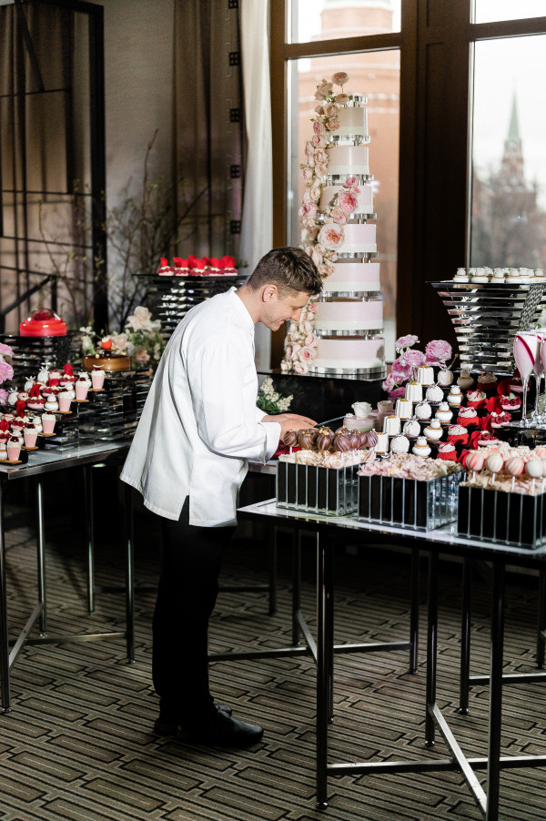 Игорь Мельников — новый шеф-кондитер Four Seasons