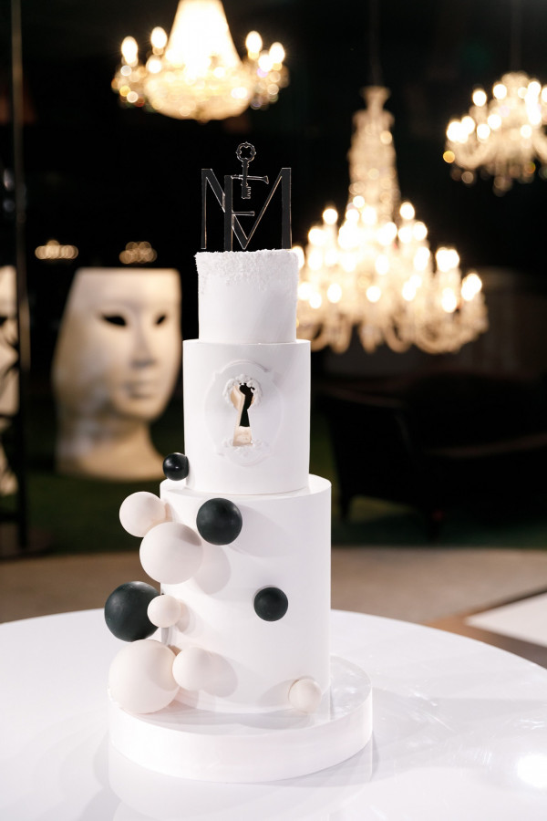 «Сюрреалистическая» свадьба, вдохновленная Сальвадором Дали