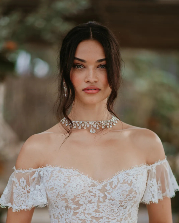 5 стильных свадебных нарядов известных моделей