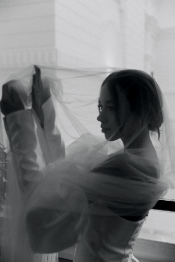 Творческий проект с лаконичным декором от свадебного