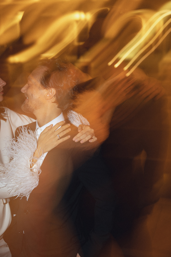 Классика с заводным характером на свадьбе с