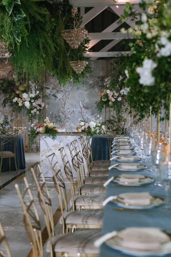 Атмосфера Франции XX века с нотками Востока