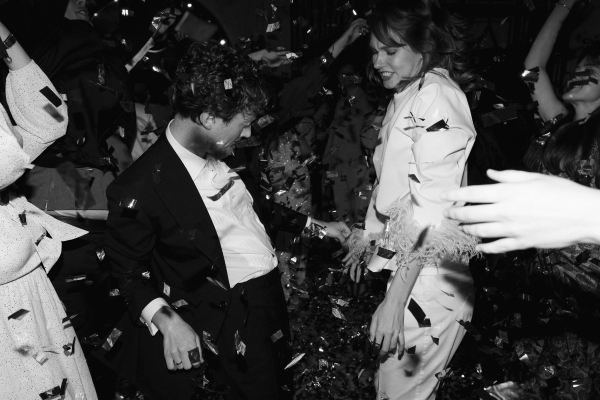 Классика с заводным характером на свадьбе с