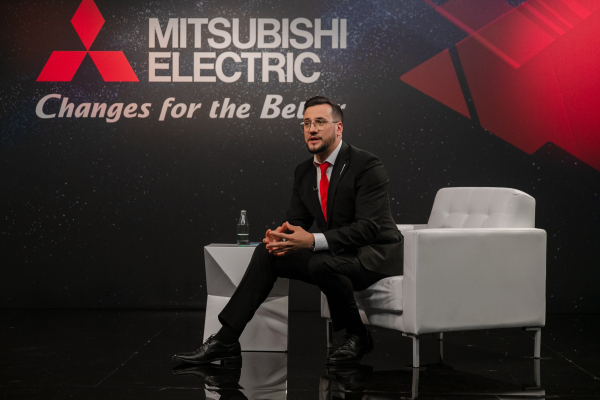 Ведущие Стас Зубков