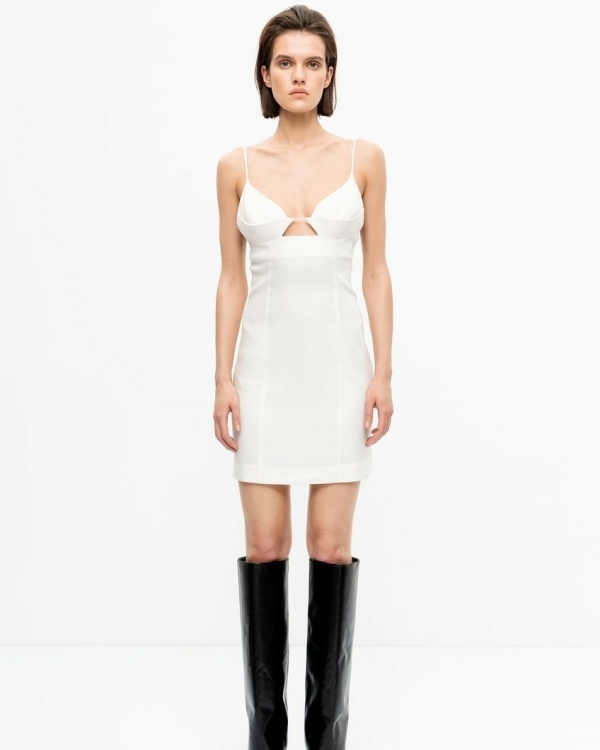 Лаконичные платья для росписи в ЗАГСе