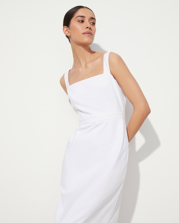 Лаконичные платья для росписи в ЗАГСе