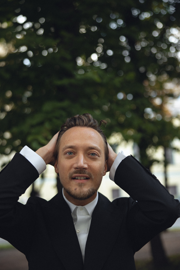 Классика с заводным характером на свадьбе с