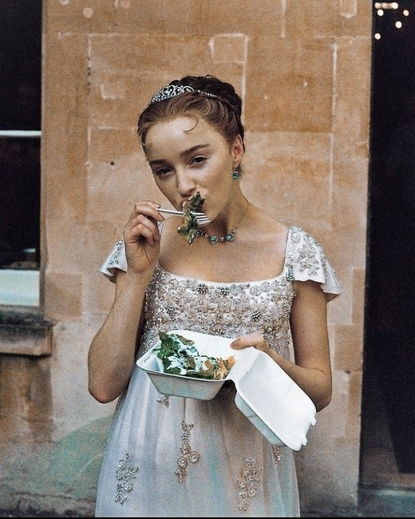 10 свадебных нарядов в духе «Бриджертонов»