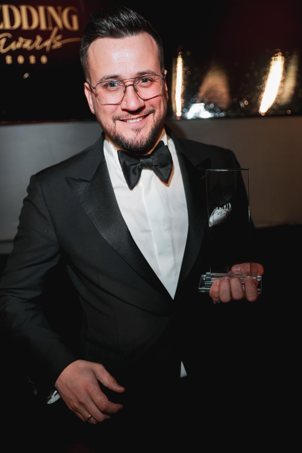 Ведущие Стас Зубков