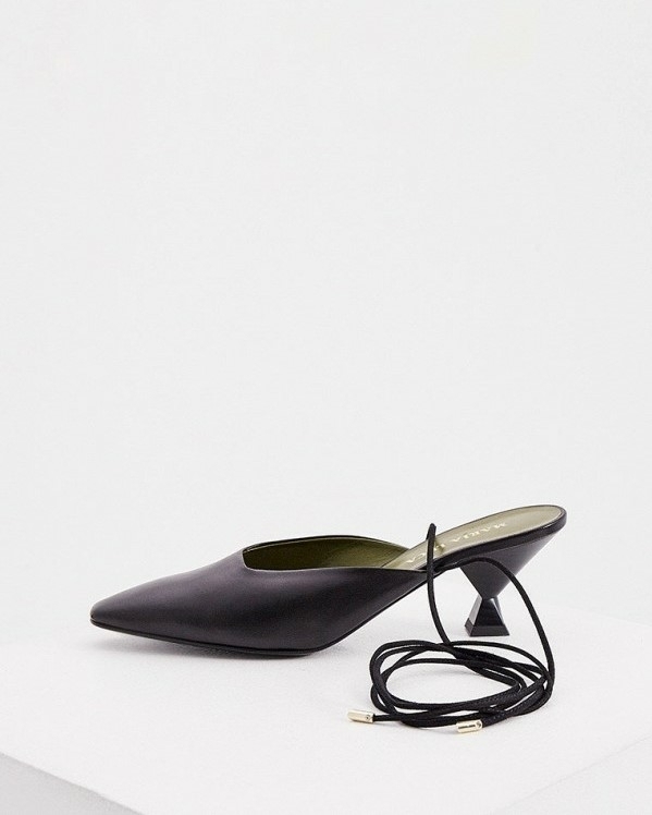 Пригласили на свадьбу? Вот 36 стильных туфель