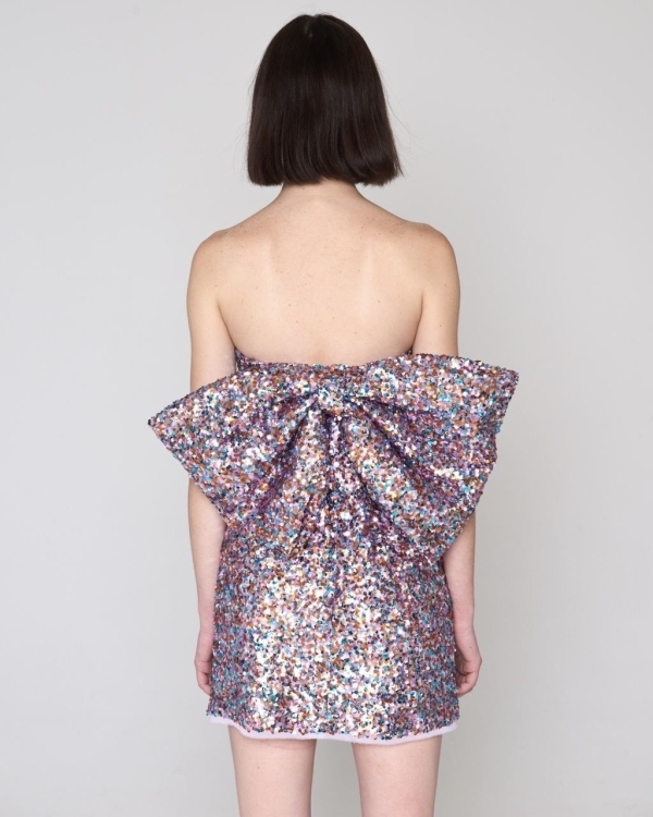 Свадебные платья-мини: как выбрать и где купить