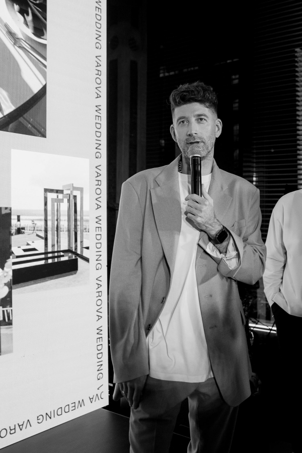 Ведущие Дмитрий Кожома