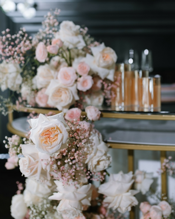 Изящная свадьба с нежным цветочным оформлением