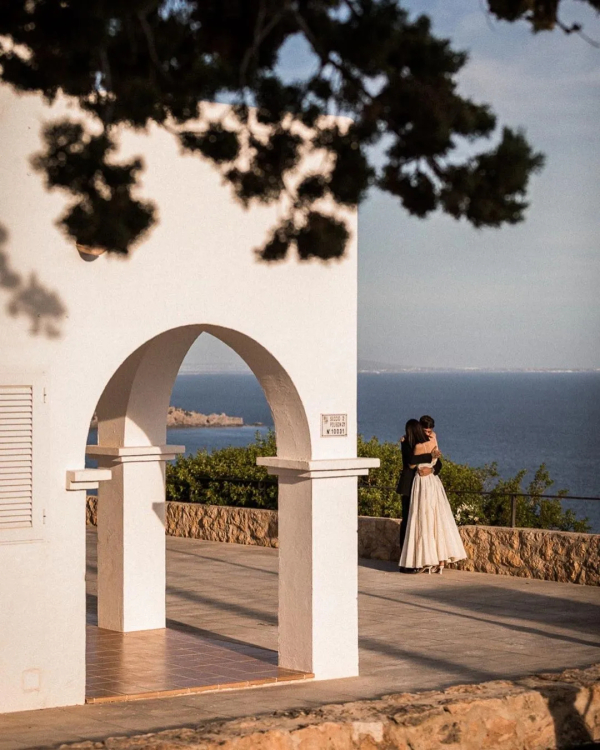 5 стильных свадебных нарядов известных моделей