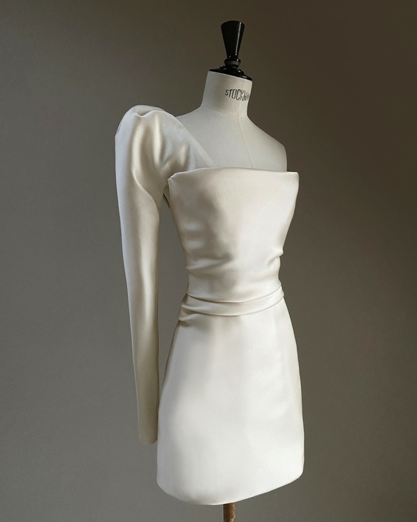 Лаконичные платья для росписи в ЗАГСе