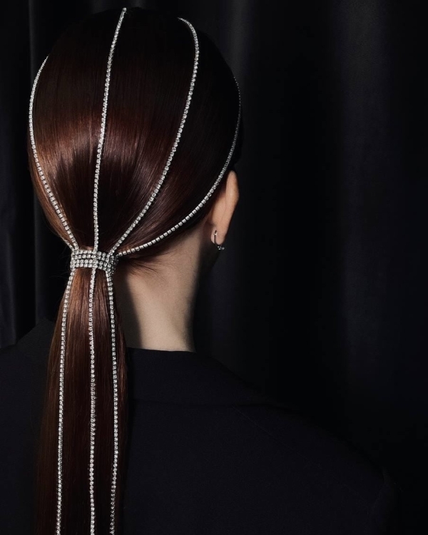 Актуальные свадебные прически 2022