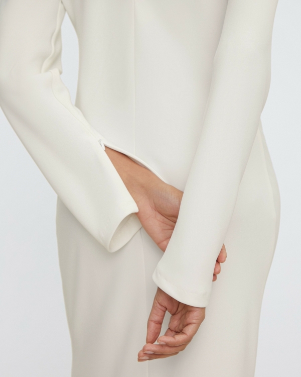 Лаконичные платья для росписи в ЗАГСе