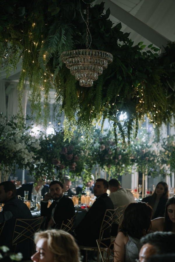 Атмосфера Франции XX века с нотками Востока