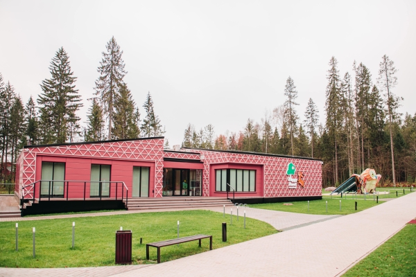 Площадки Cosmos Collection Izumrudny Les Hotel