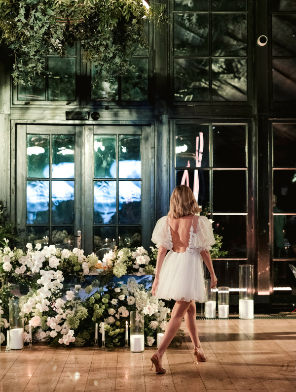 Осенняя свадьба в загородном шале от агентства