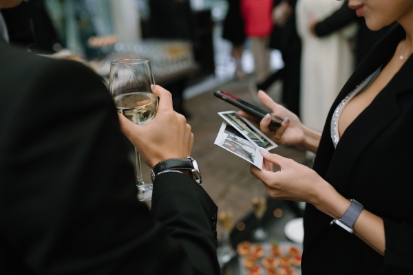 Атмосфера Франции XX века с нотками Востока