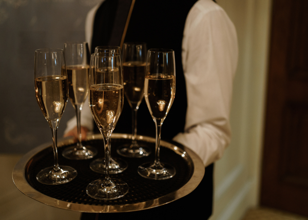 Питерская свадьба в эстетике рококо и рок-н-ролла