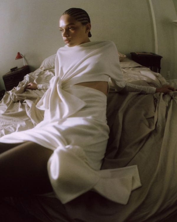 3 сервиса, которые смогут доставить товары из-за