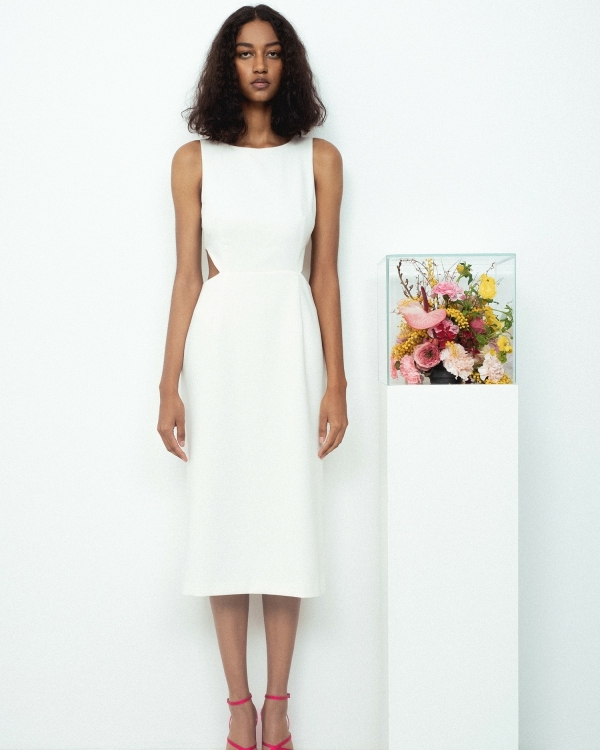 Лаконичные платья для росписи в ЗАГСе