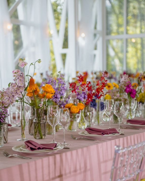 Свадьба с яркой флористикой  от агентства