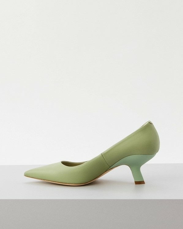 Пригласили на свадьбу? Вот 36 стильных туфель