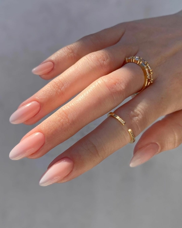 Какой маникюр выбрать на весеннюю свадьбу?