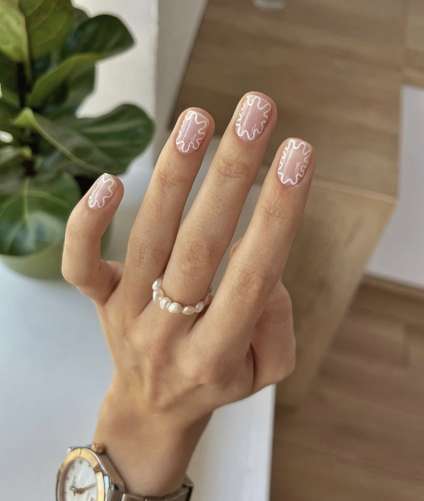 Какой маникюр выбрать на весеннюю свадьбу?